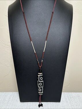 Nine-Eye Dzi Agate Stone Bead Pendant Necklace